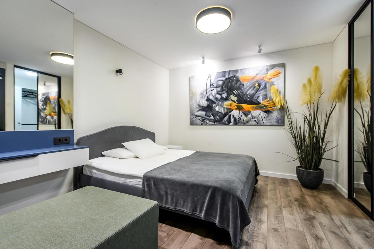 Botanical Garden Loft Apartment Kaunas Bagian luar foto